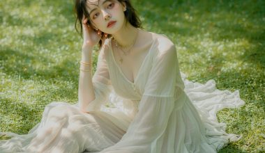 Casual Vibes: Embracing the Effortless Style of 'Genshin Impact's' Lumine in Everyday Fashion. - Alihoub