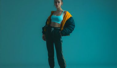 Casual Style: Channeling the Effortless Vibe of 'Bleach's' Yoruichi Shihouin in Everyday Fashion. - Alihoub